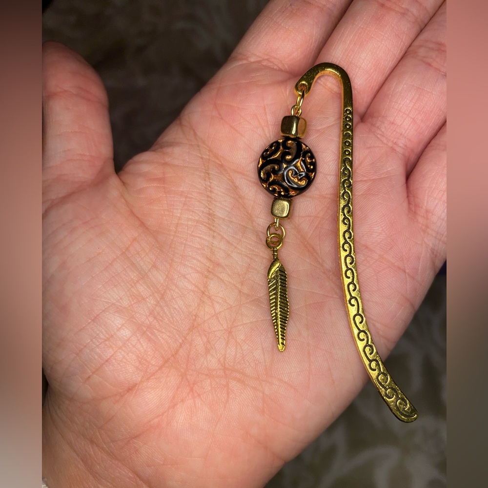 Handmade metal hook bookmark
